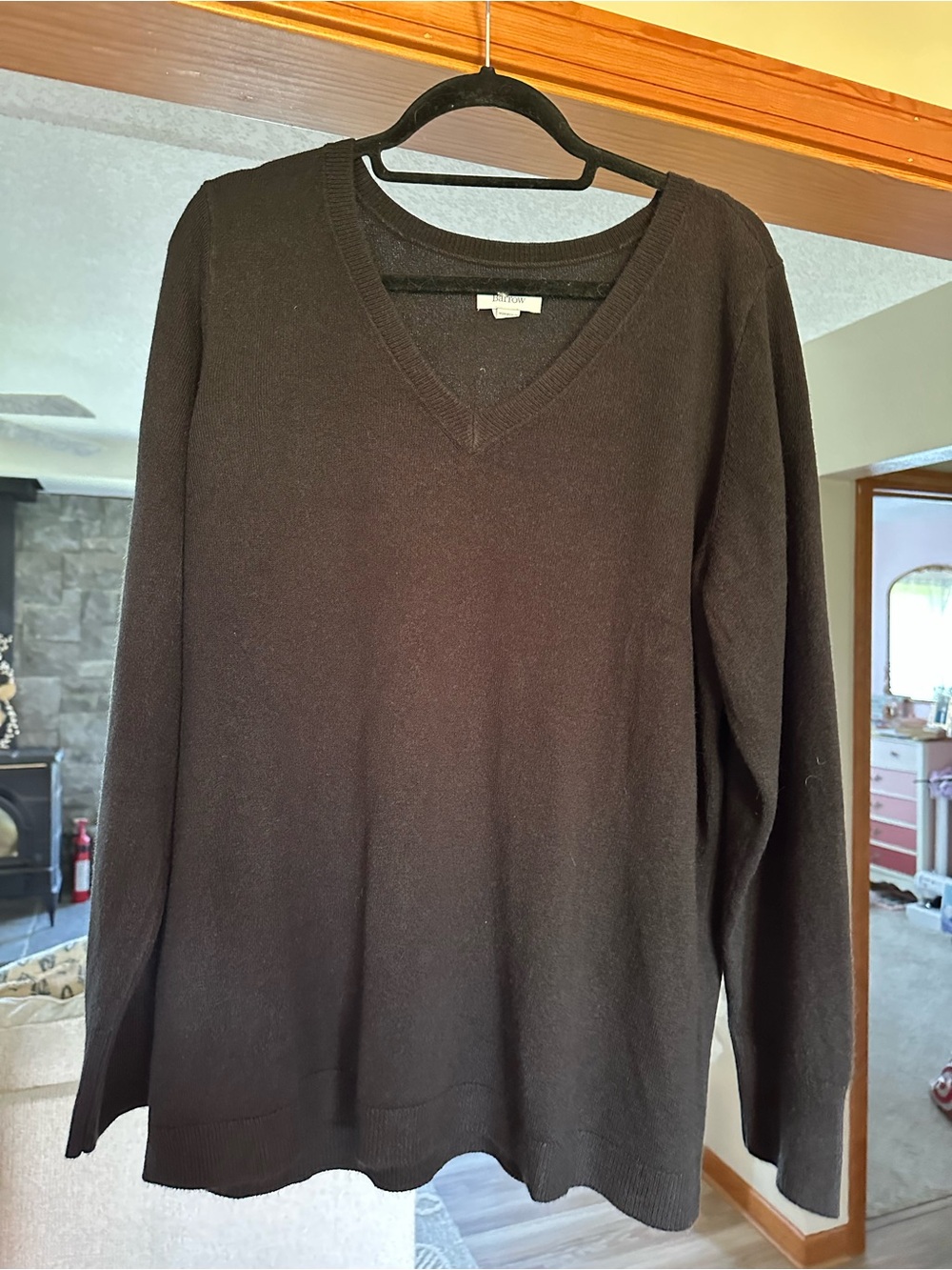 Women’s V-Neck Sweater - Black